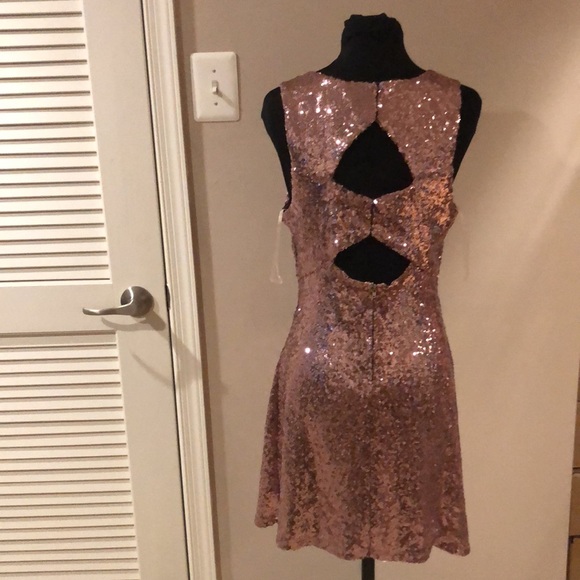 Rose gold sparkly sequined dress junior size 9 made by speechless - Picture 2 of 8